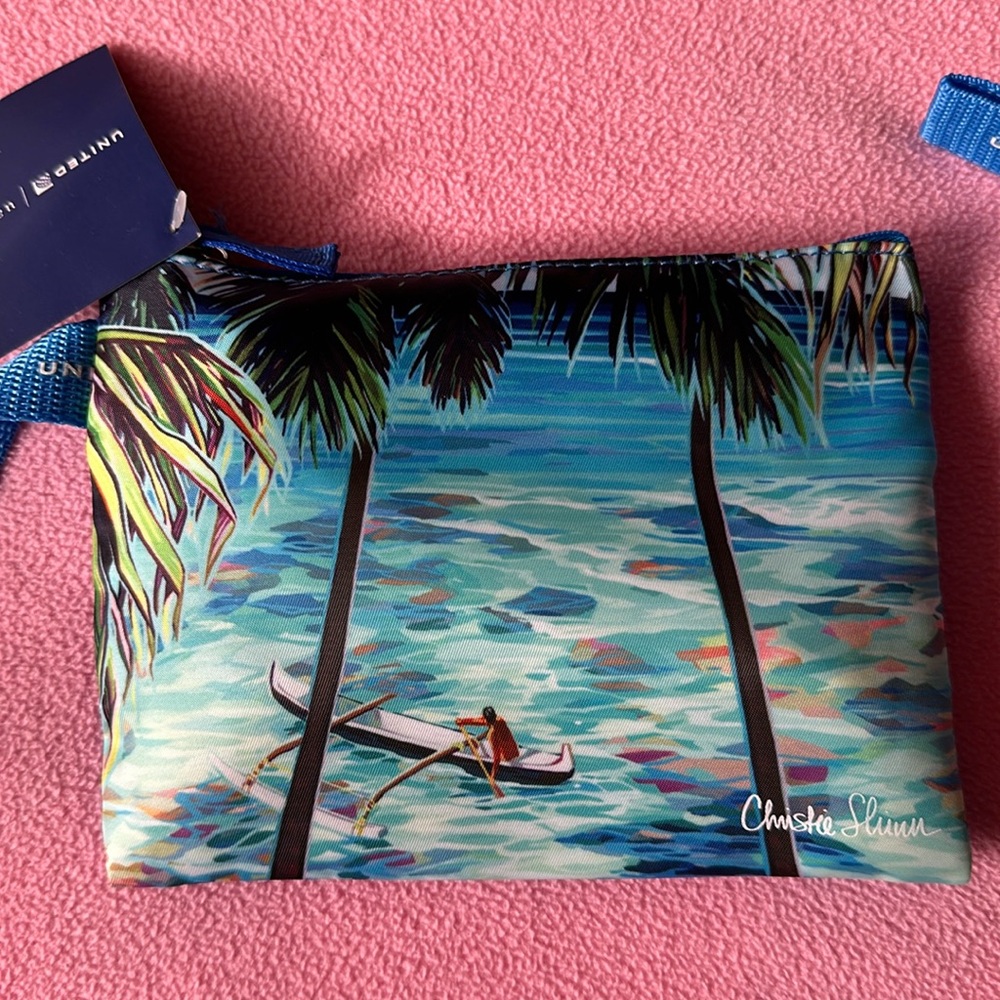 United first class special edition Hawaii travel bag - brand new!